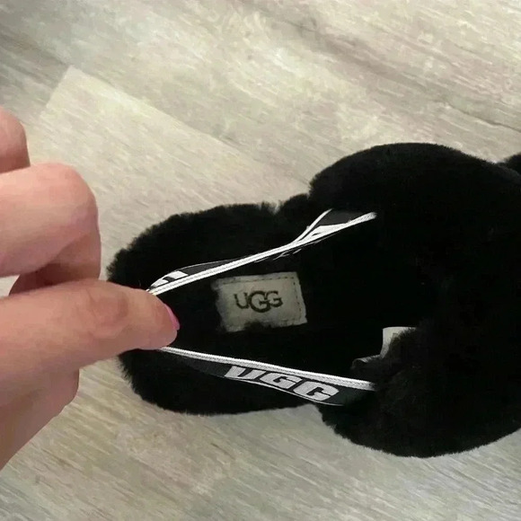 UGG Oh Yeah Slide in Fluff Sandal 8 - Picture 5 of 11